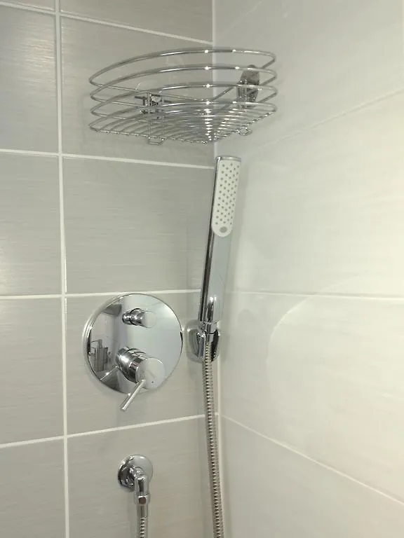 B&B Am See Koeln - Privatzimmer 0*, Cologne