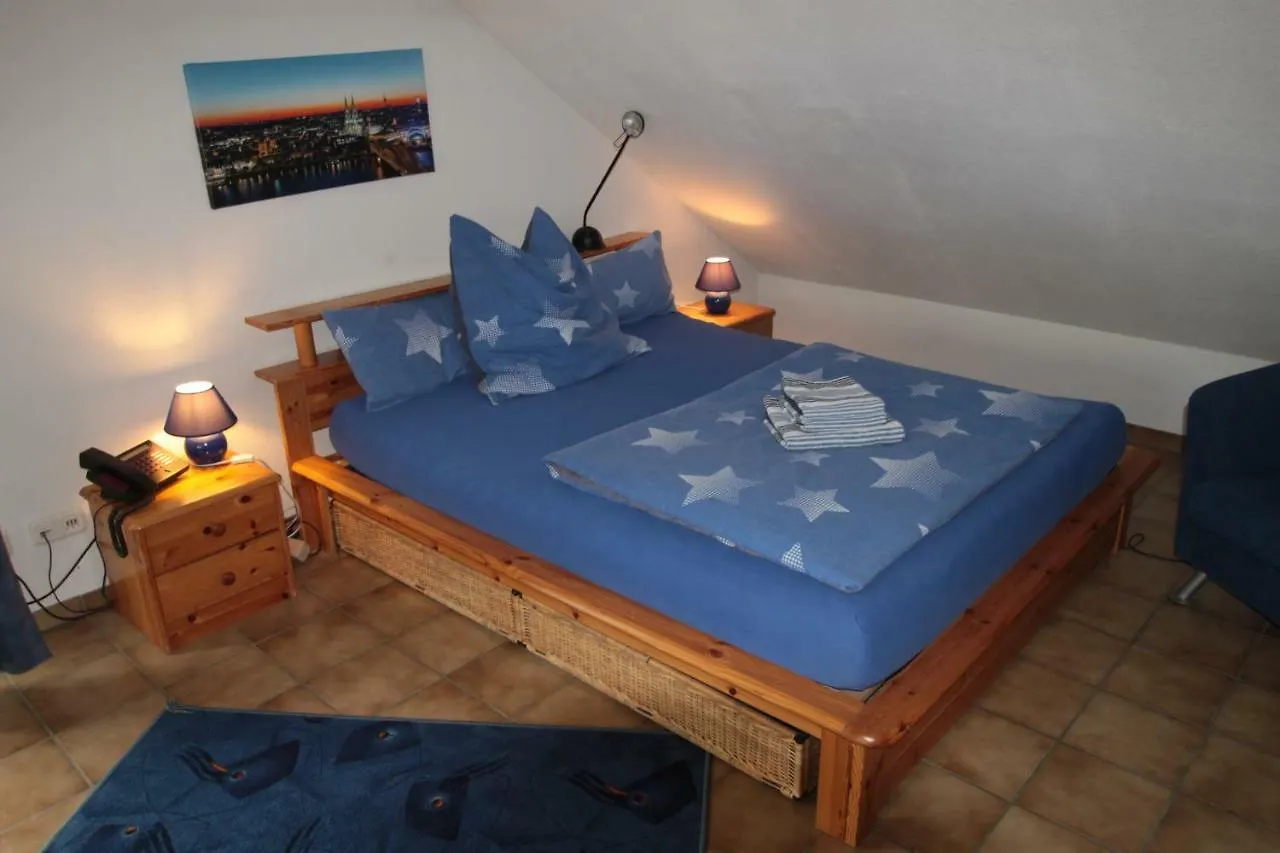 B&B am See Köln - Privatzimmer 0*,