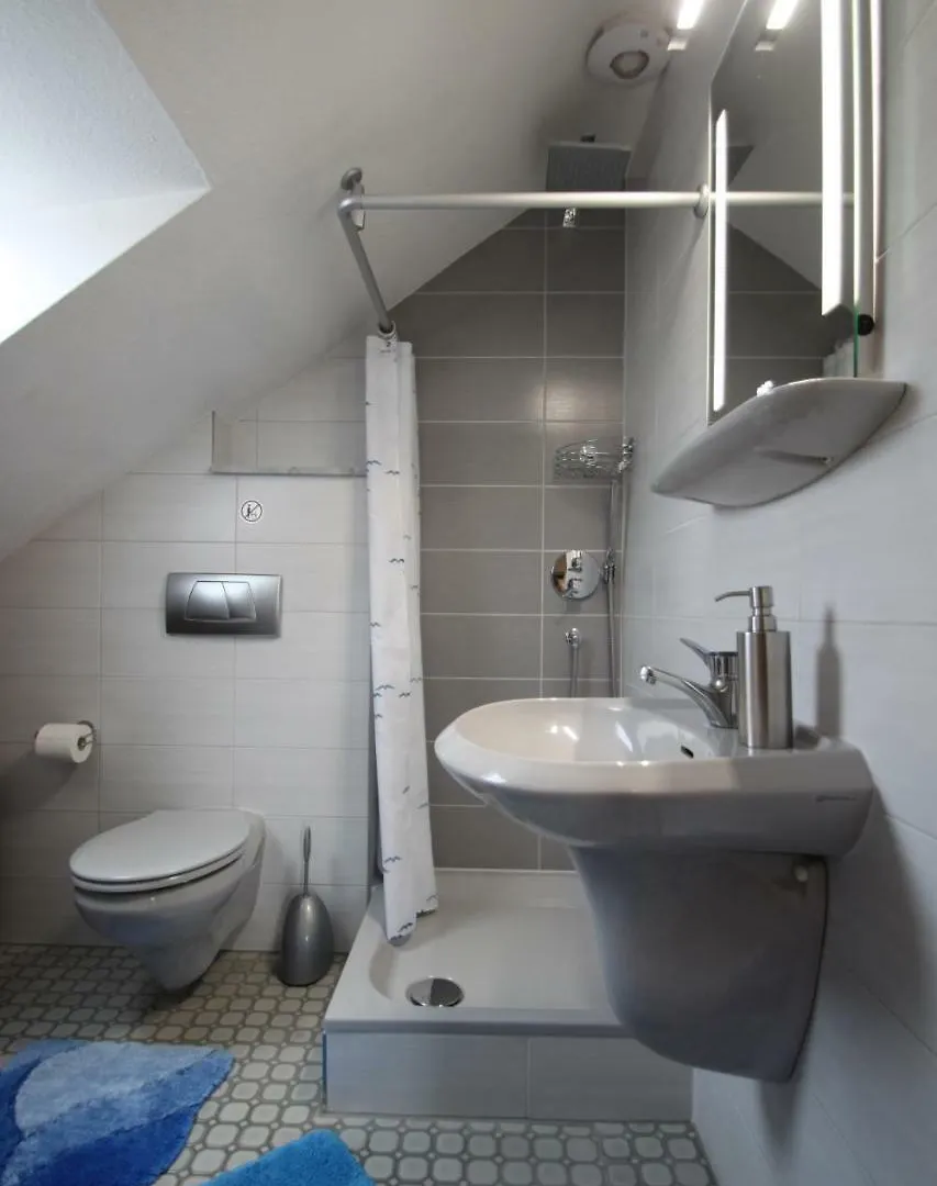 B&B am See Köln - Privatzimmer Privatunterkunft